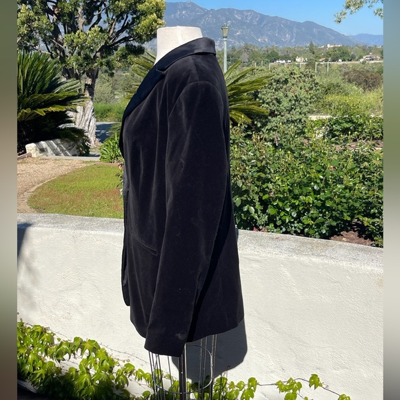 A New Day Black Velvet Tuxedo Jacket - size 14 - Picture 2 of 4